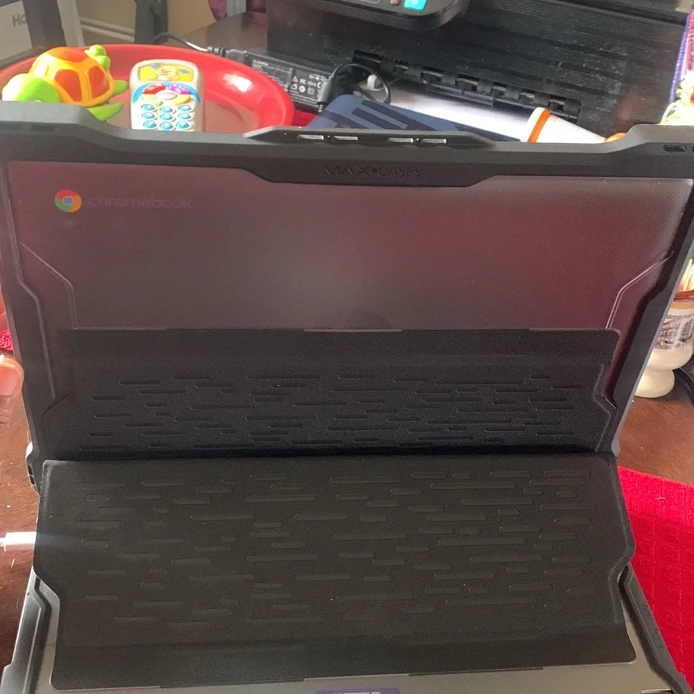 This is a travel size Chromebook laptop and it comes with a case .